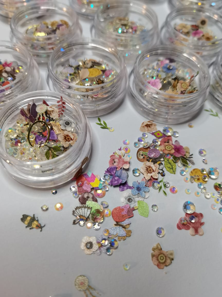 TR35 Paper Rhinestones 3D Art Mix