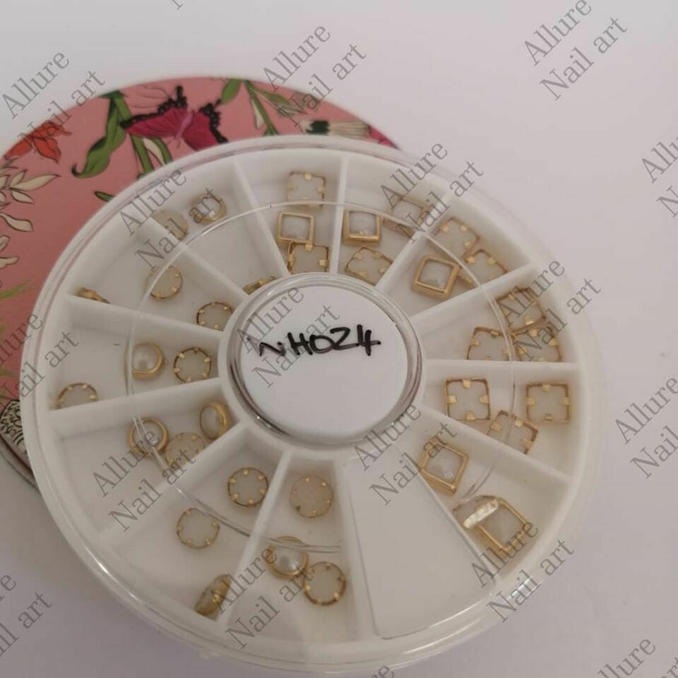 Pearl Gold Frame Nail Wheel Tray