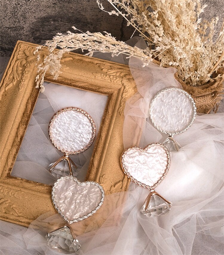 Crystal Heart Diamond Base Nail Art Mixing Plate and Display Holder