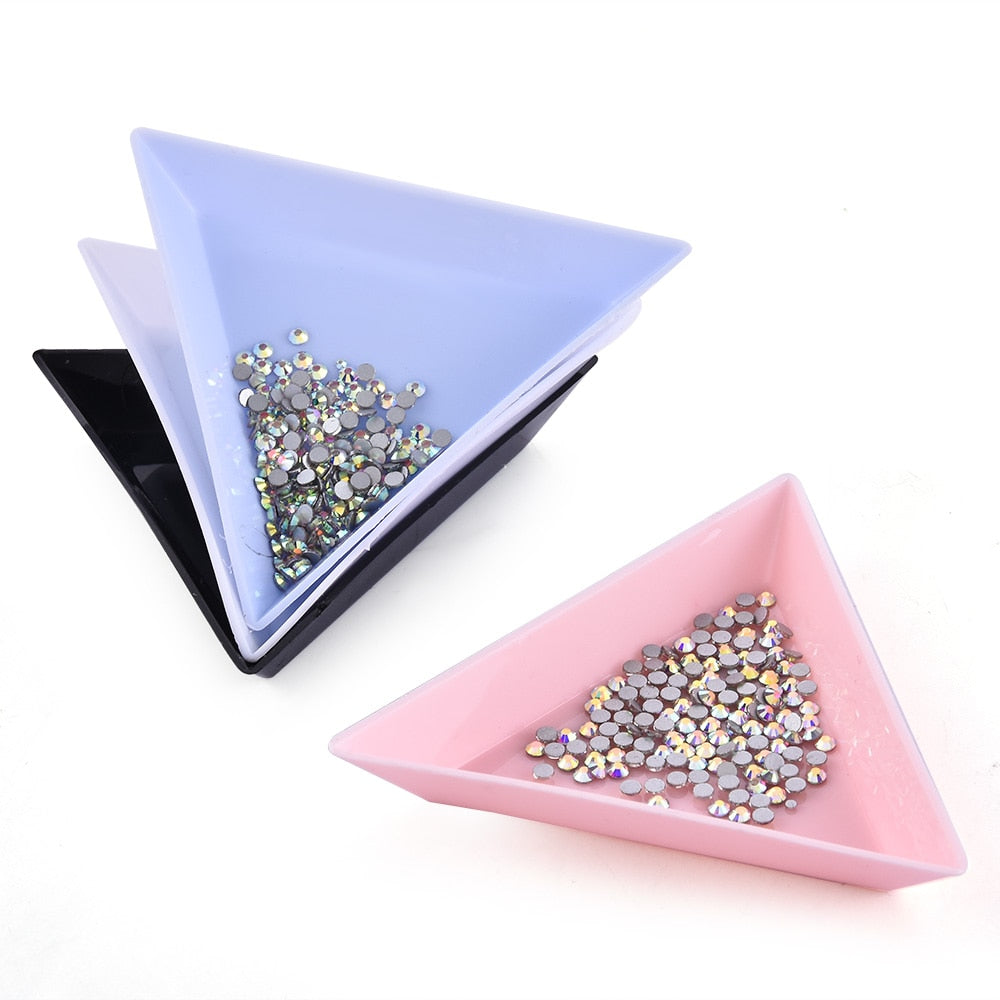 White Triangle Plastic Rhinestone Nail Art Storage Box Plate