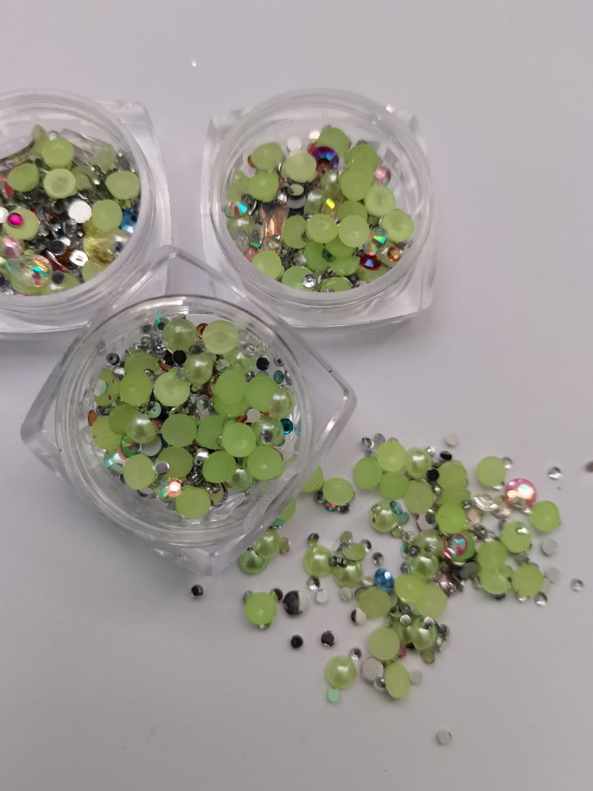 TR74 green pearl mix