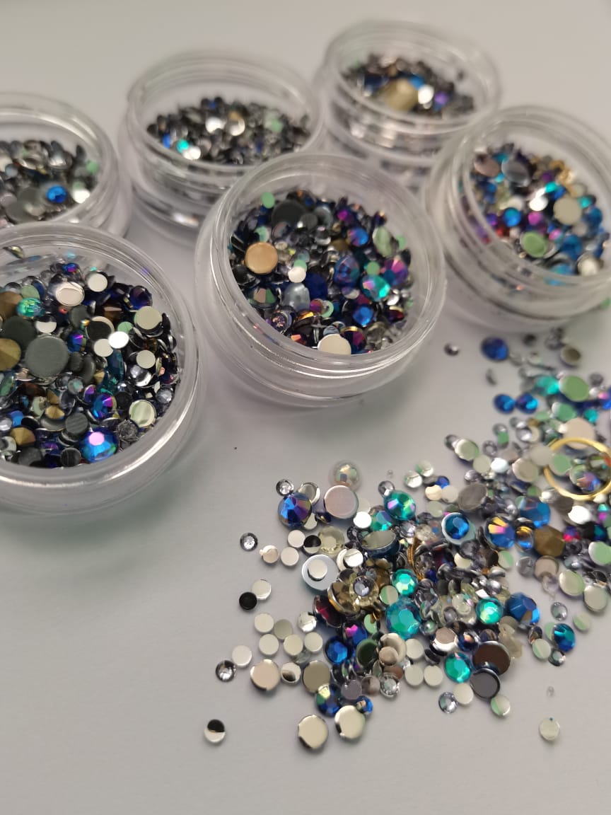 TR04 blue rhinestone mix