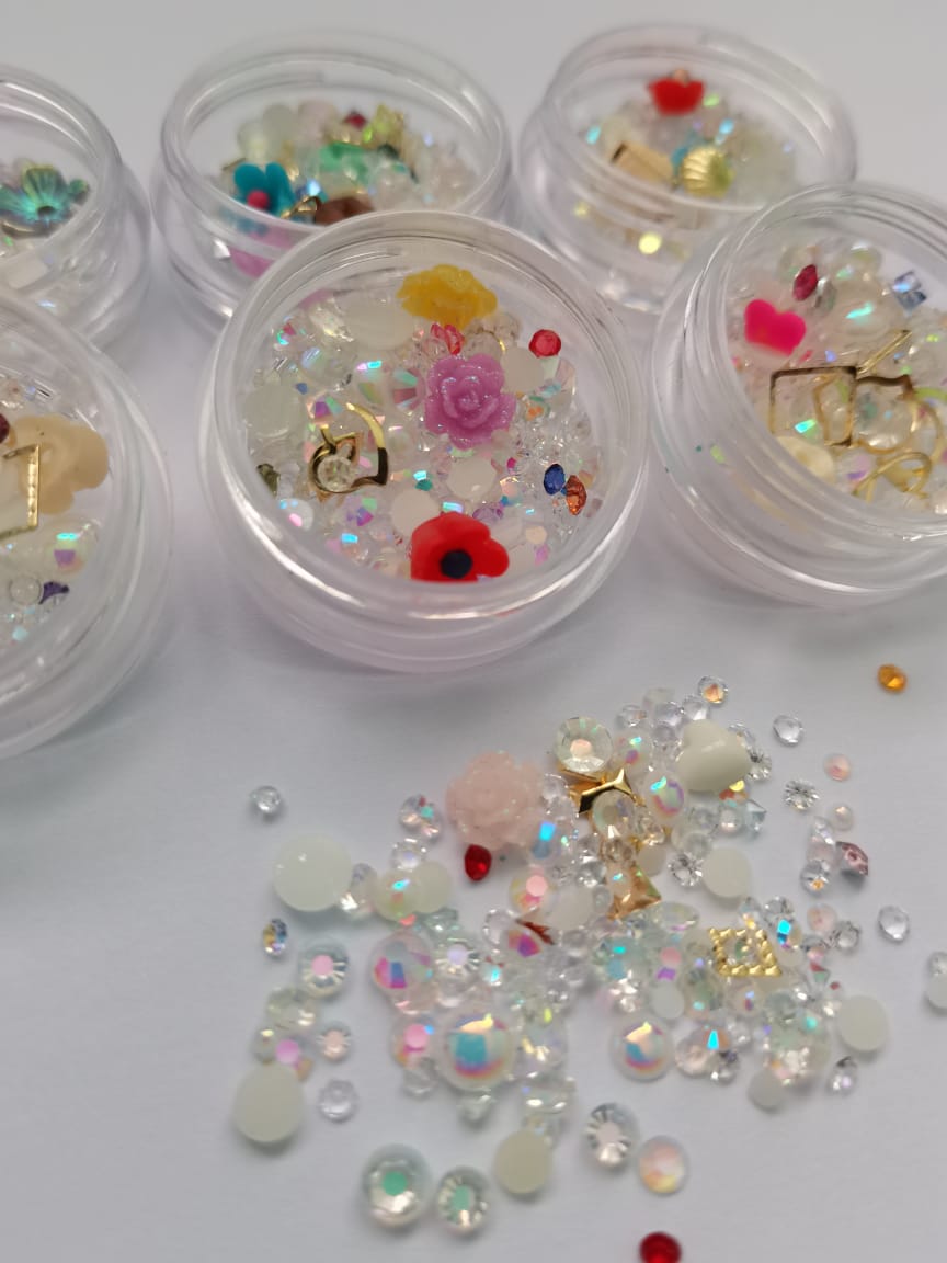 TR08 flower rhinestones mix