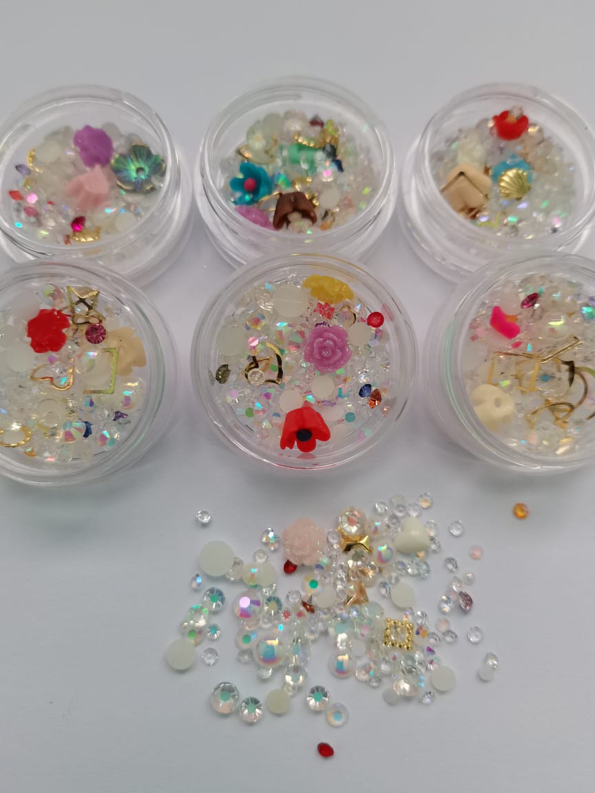 TR08 flower rhinestones mix