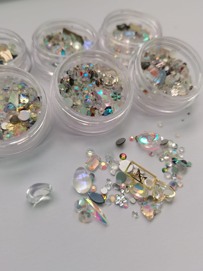 TR05 crystal rainbow rhinestone mix