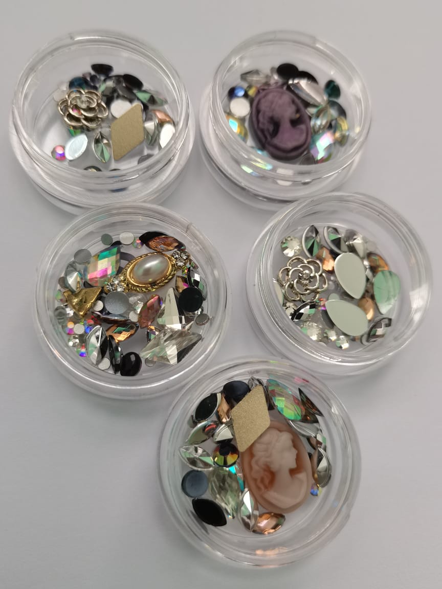 TR16 gem rhinestone mix