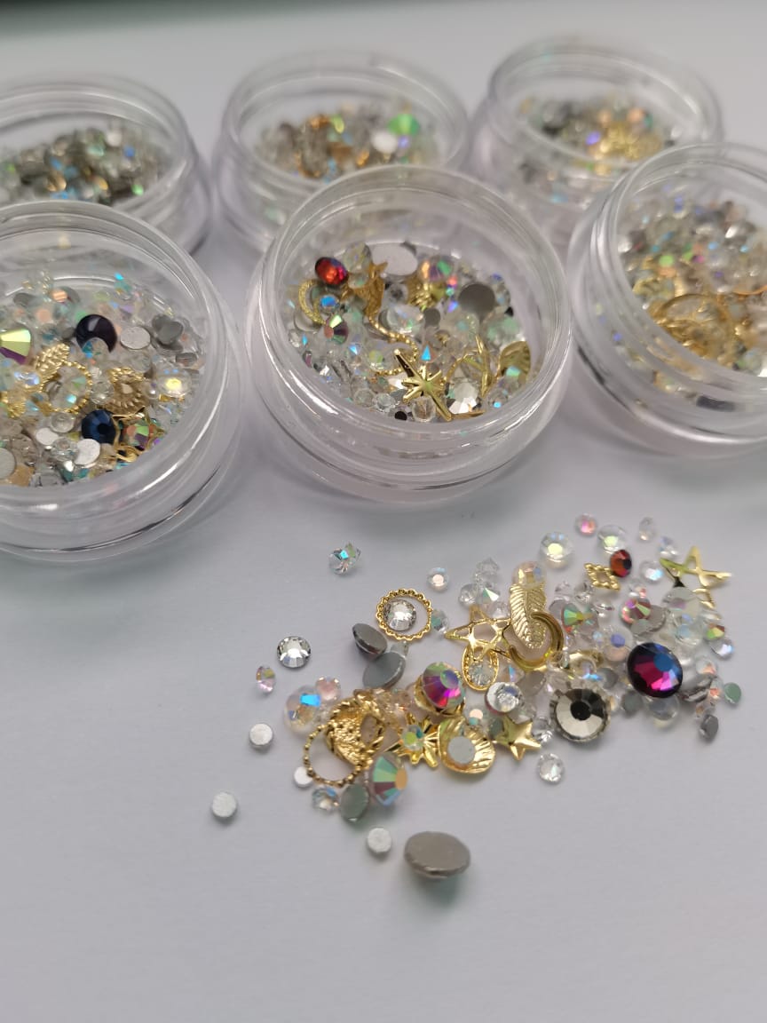 TR26 Gem rhinestone mix