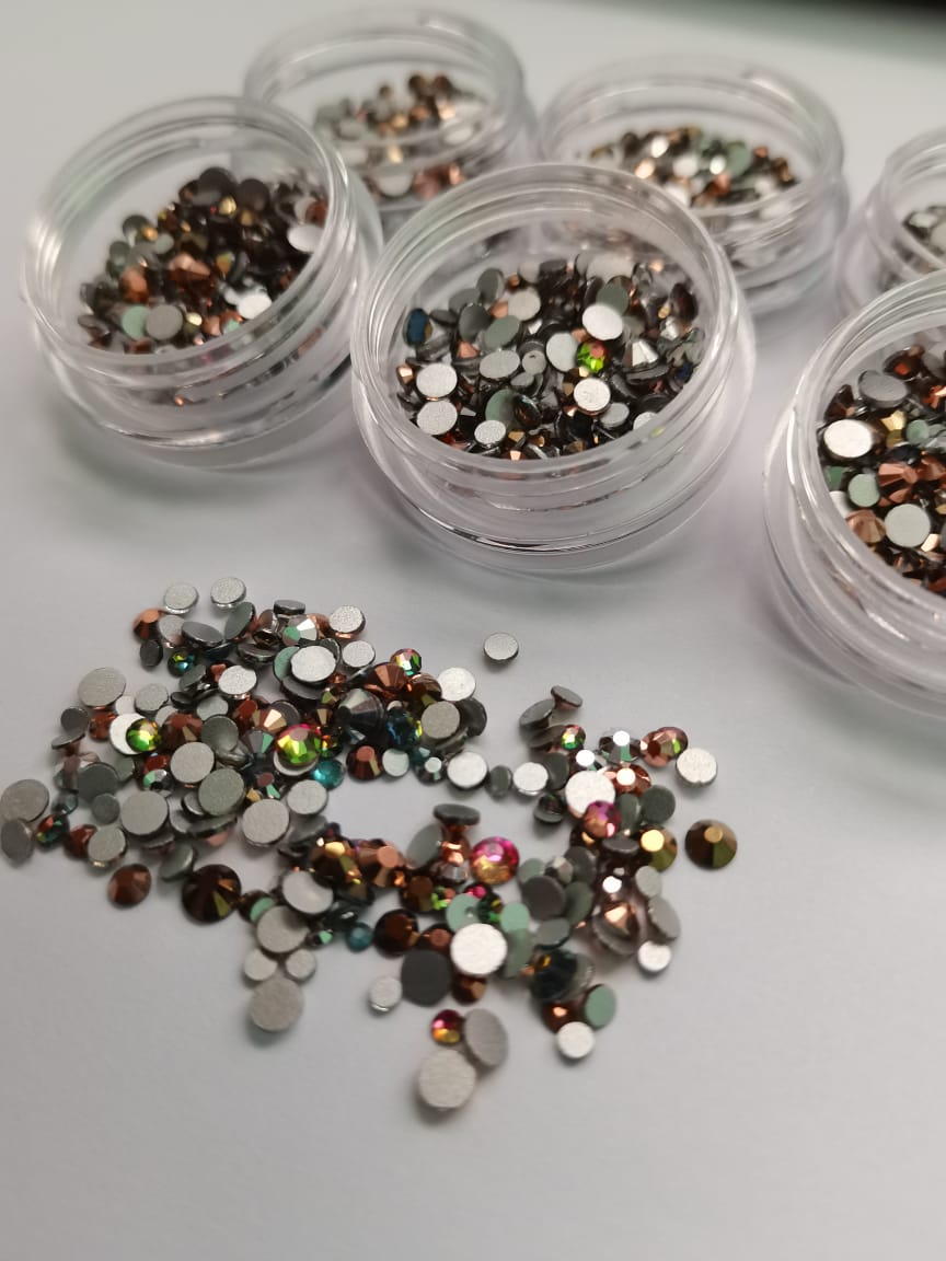 TR29 Gem rhinestone mix