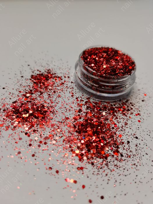 Red Notice Glitter